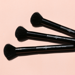 Focused Highlight Brush - Luscious Cosmetics